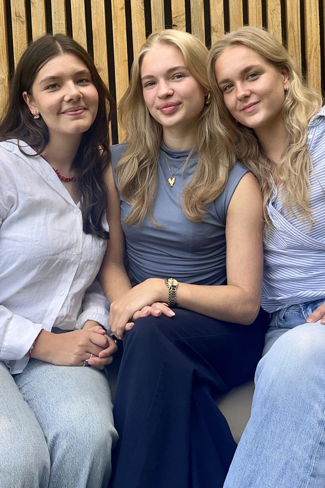 Als de dokter huilt is geschreven door Nisa Ertugrul, Ilse Hofman en Febe Deden en september 2024 uitgegeven bij Uitgeverij Haystack