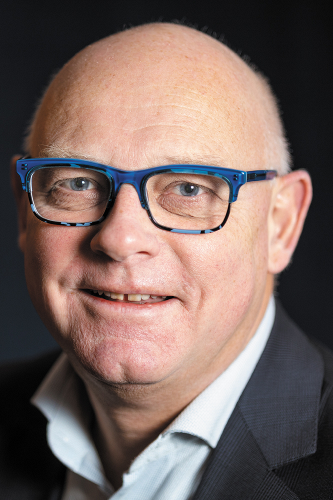 Hans Gort, Arnold Pouls en Ron van Wieringen schreven het boek ‘De Happy Sprint Machine’ over het succesvol ontwikkelen van software.