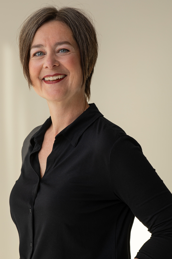 Jeanine Mies schreef het boek ‘Magneetwoorden’ dat in 2024 verscheen bij Uitgeverij Haystack